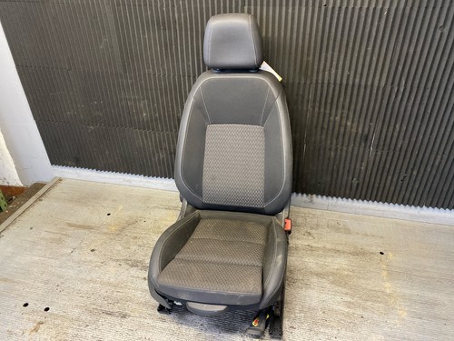 79047 sitz rechts vorne opel - rechts,